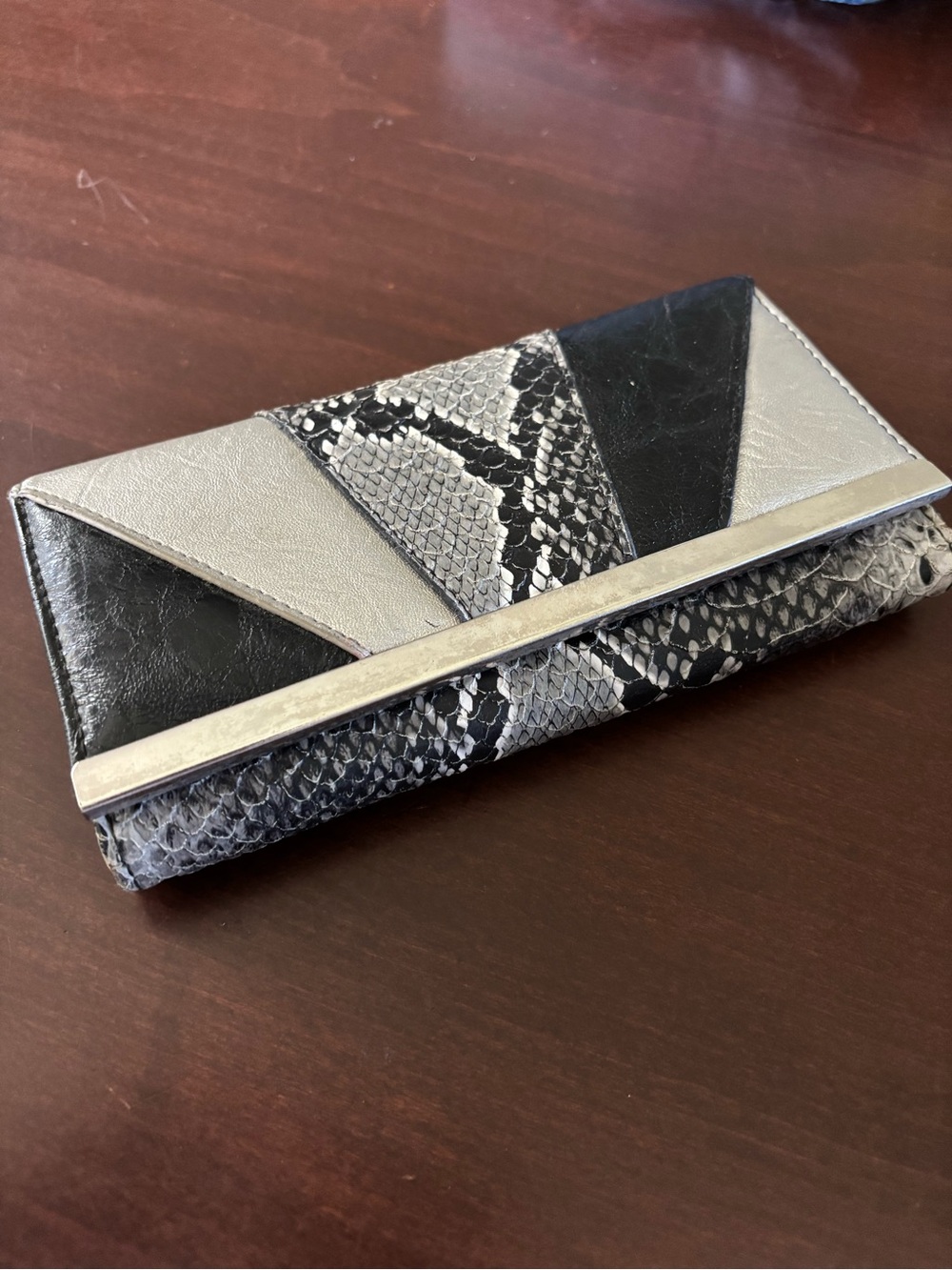 (MW19)Chic Black & Gray Snake-Print Envelope Clutch